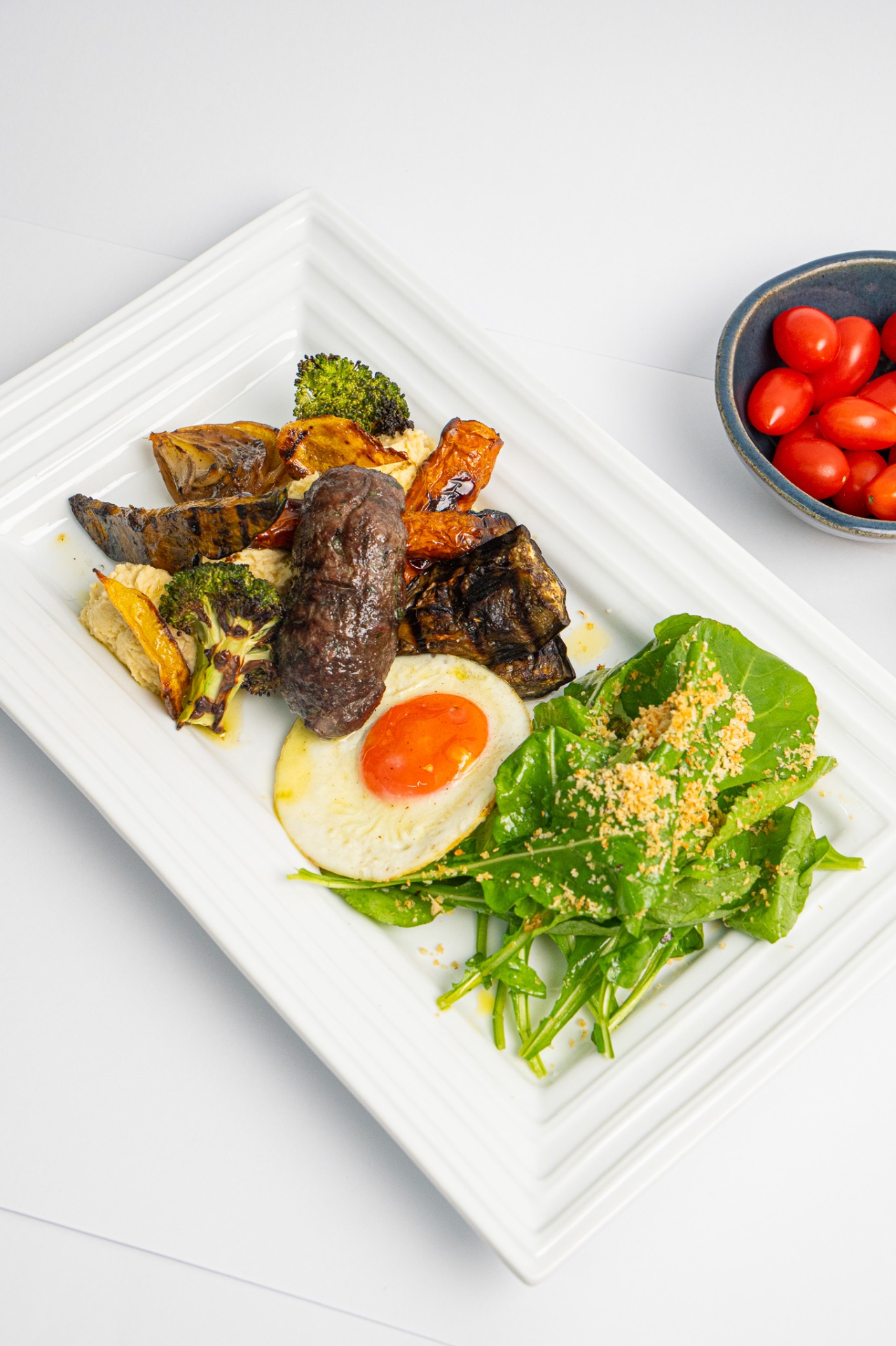 Hummus c/ Kafta e Legumes