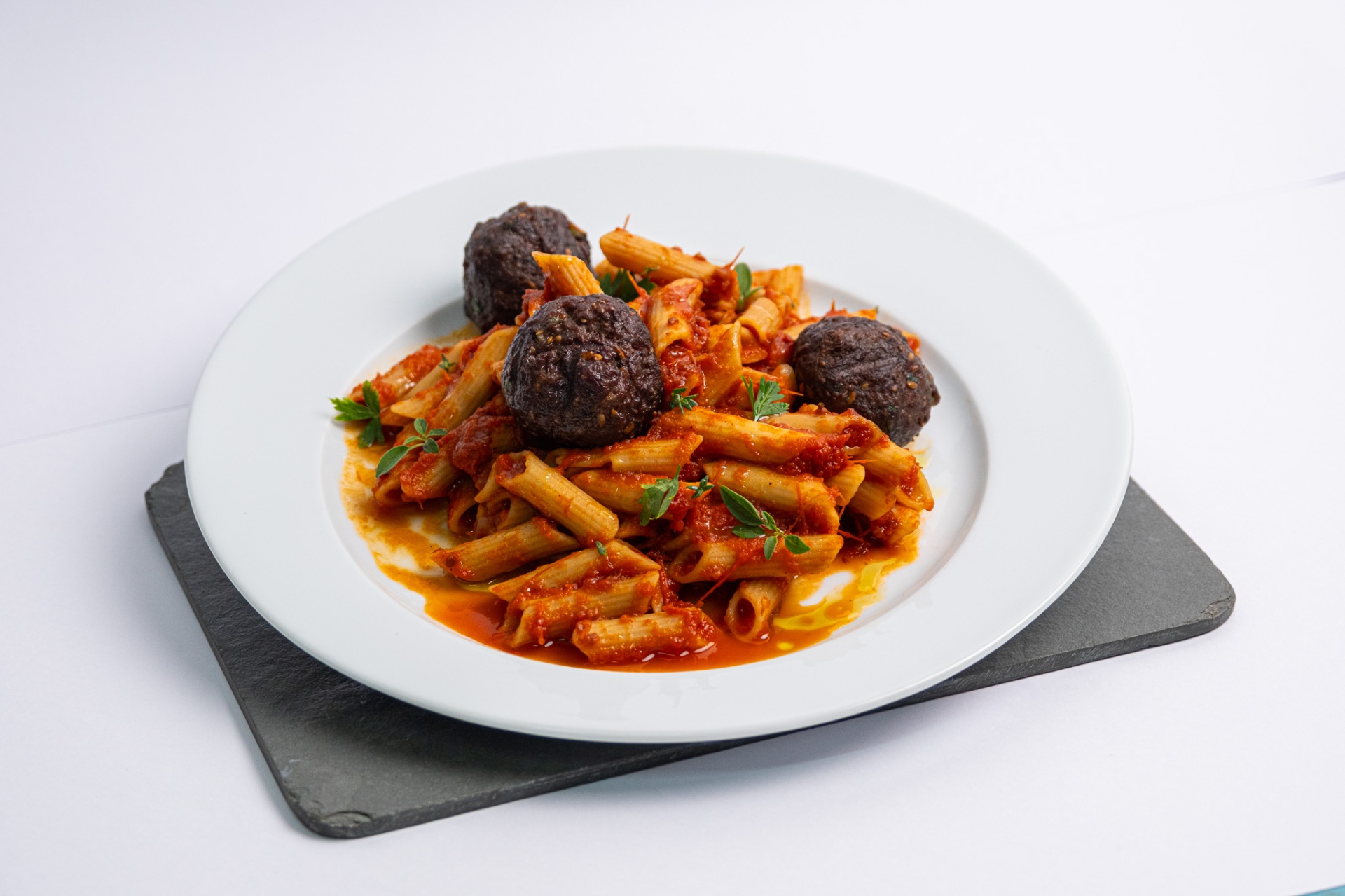 Penne ao Sugo c/ Polpetone